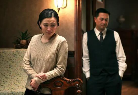 评分9.0以上的谍战剧有哪些，《潜伏》依旧谍战巅峰