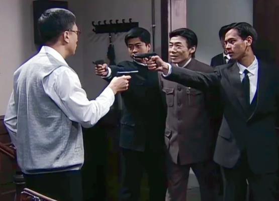 评分9.0以上的谍战剧有哪些，《潜伏》依旧谍战巅峰