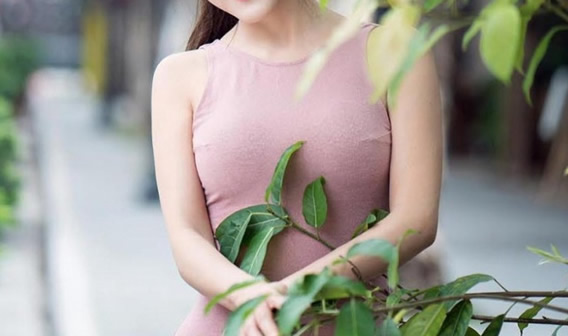 平胸会让男人失去兴趣吗，女人胸小男人的真实想法