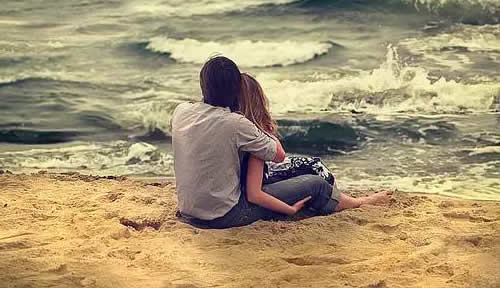 一个男人允许你摸他的耳朵,真爱还可以拉扯 一个男人允许你摸他的耳朵,真爱还可以拉扯