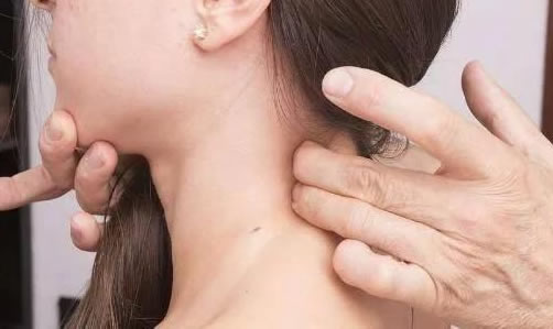 人体真的有死穴吗(人体一按就死的地方是哪) 人体真的有死穴吗(人体一按就死的地方是哪)