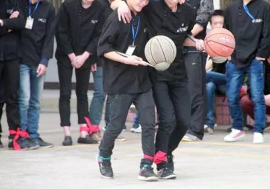 简单团建互动小游戏,70个好玩又调节气氛的小游戏 简单团建互动小游戏,70个好玩又调节气氛的小游戏