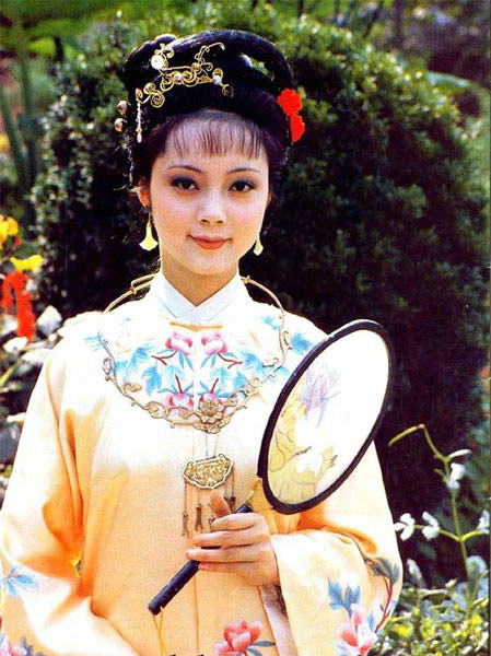 刘姥姥怎么知道薛宝钗是鬼，真相是什么