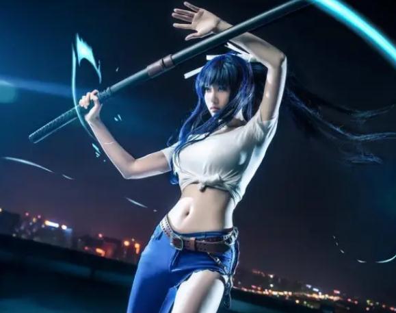 动漫十大美腿美少女(动漫中丝袜美腿系列10部)