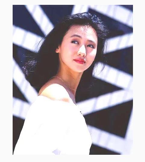 香港公认的十大美女排名(香港十大美艳女星)