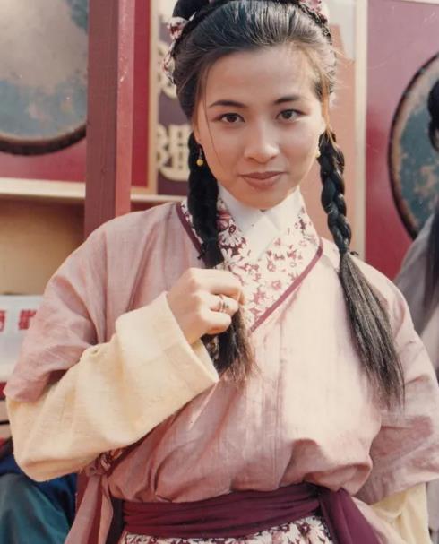 香港公认的十大美女排名(香港十大美艳女星)