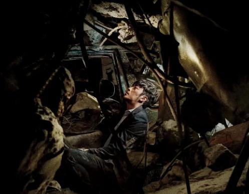 推荐10部顶级灾难片高分电影(40部灾难片大全)