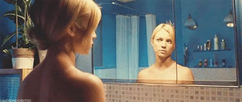 真人是不是比镜子里的丑 为什么照镜子时觉得比真实的好看 真人是不是比镜子里的丑 为什么照镜子时觉得比真实的好看
