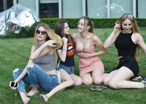 乌克兰为什么女的那么多(乌克兰美女个个惊艳) 乌克兰为什么女的那么多(乌克兰美女个个惊艳)