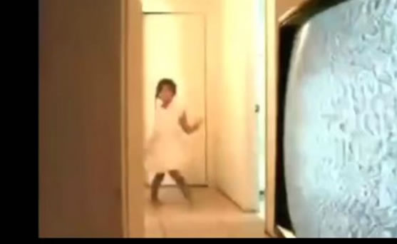 重庆最美女孩样貌曝光(视频画面揭晓原来是整蛊) 重庆最美女孩样貌曝光(视频画面揭晓原来是整蛊)