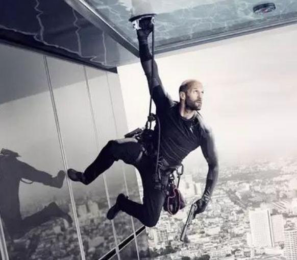 推荐看10遍以上的电影:勇者行动、危机13小时画面太震撼 推荐看10遍以上的电影:勇者行动、危机13小时画面太震撼