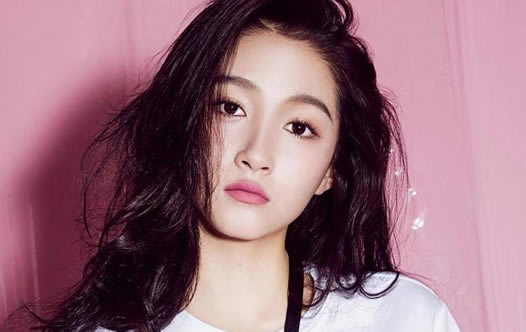 关晓彤满族原名叫什么 关晓彤个人资料及演艺经历 关晓彤满族原名叫什么 关晓彤个人资料及演艺经历