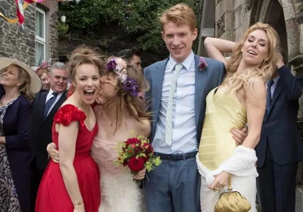 适合情侣晚上一起看的电影 精选10部情侣晚上偷偷看 适合情侣晚上一起看的电影 精选10部情侣晚上偷偷看