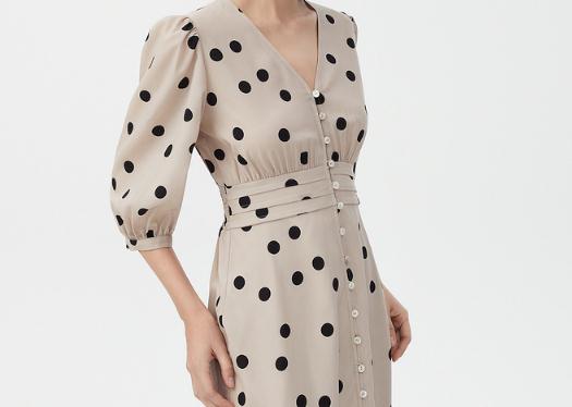 国内女装十大名牌 来看看你穿的是哪个品牌