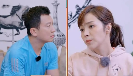 侯佩岑为什么选择黄伯俊 两人怎么认识的？