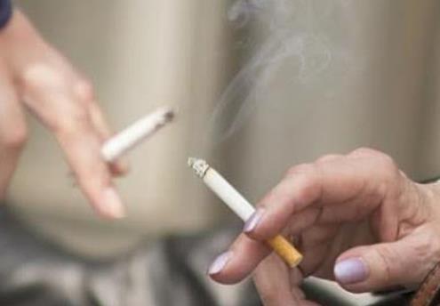 长期抽烟的人医生不建议戒烟 长期抽烟的人医生不建议戒烟