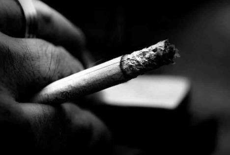 长期抽烟的人医生不建议戒烟 长期抽烟的人医生不建议戒烟