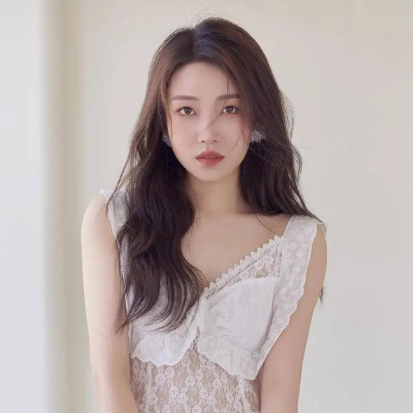 洋澜一为什么戴口罩