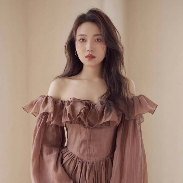 洋澜一为什么戴口罩