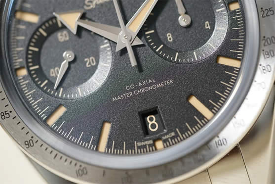 这块欧米茄一出来,不少人马上“沦陷”了 这块欧米茄一出来,不少人马上“沦陷”了