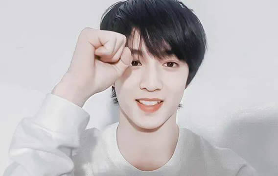 刘耀文喜欢了九年的女生是谁 刘耀文喜欢了九年的女生是谁