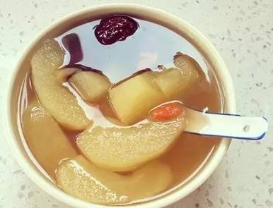 一女子长期吃煮苹果 4个身体变化令人意想不到 一女子长期吃煮苹果 4个身体变化令人意想不到