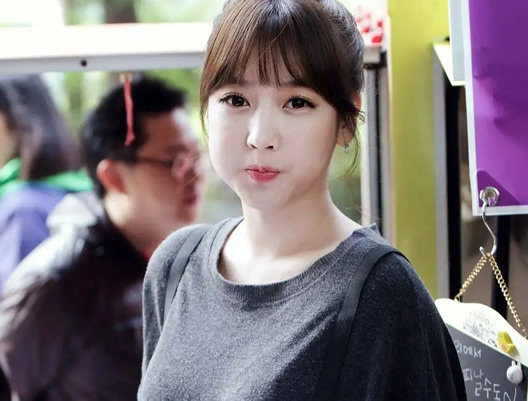 tara成员人气排名 很多人说朴智妍门面担当？