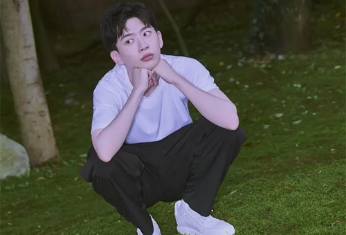 费启鸣为什么叫大志、谈启鸣 费启鸣为什么叫大志、谈启鸣