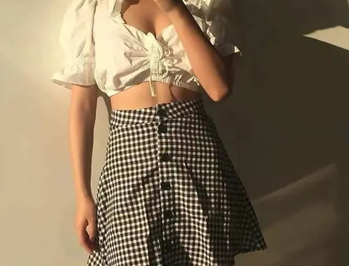 女性H型身材怎么穿搭适合 5个搭配法则秀出曲线美