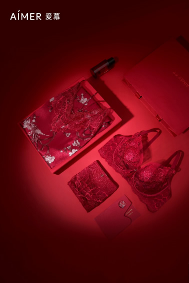 AIMER爱慕「好事将近」系列红品,祝你新年“喜事临门” AIMER爱慕「好事将近」系列红品,祝你新年“喜事临门”