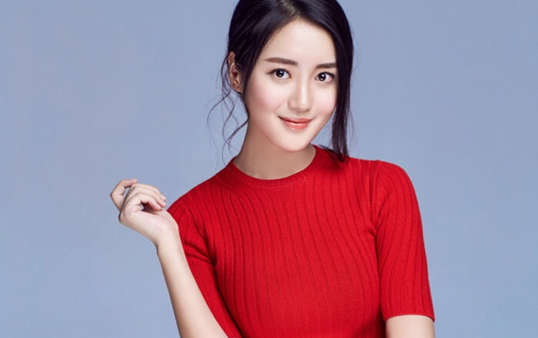 王梓薇长什么样子写真美照 王梓薇的照片壁纸精选