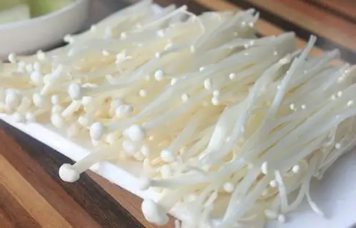 为什么金针菇吃下去总会明天见 为什么金针菇吃下去总会明天见