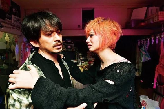 推荐10部适合情侣看的恐怖片