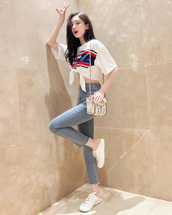 古力娜扎年龄身高 古力娜扎真人真美(身材图片)