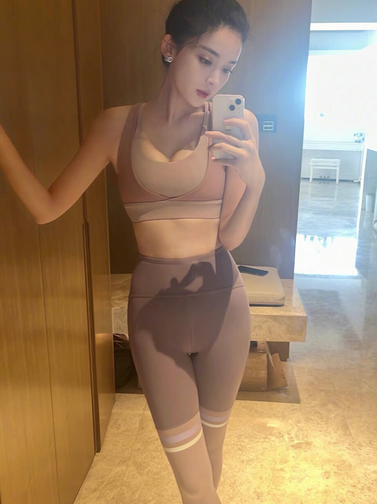 古力娜扎年龄身高 古力娜扎真人真美(身材图片)