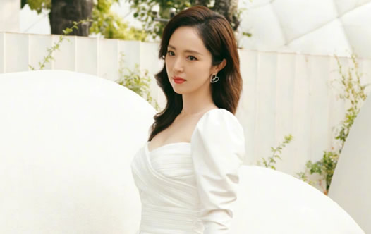 董璇个人简历资料及三围图片 董璇个人简历资料及三围图片