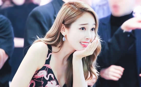 郑秀妍的男朋友是谁(权宁一)