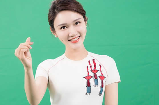 龙洋结婚没老公丈夫是哪位 龙洋结婚没老公丈夫是哪位