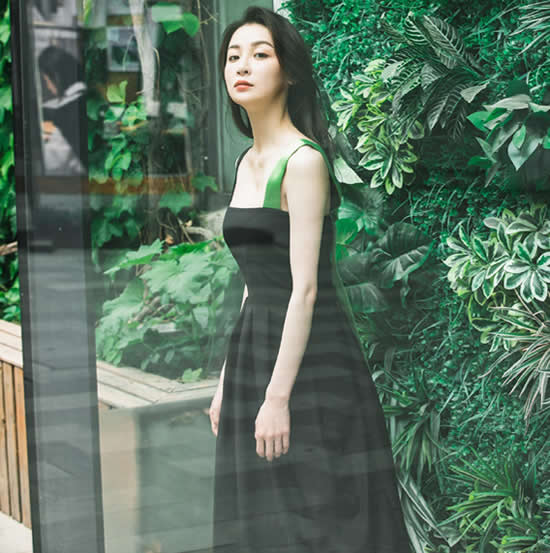 隆妮个人资料简介图片 隆妮的电视剧