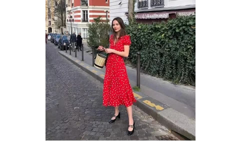 2023复古风裙子穿搭图 30岁女人早春尝试复古风穿搭 2023复古风裙子穿搭图 30岁女人早春尝试复古风穿搭