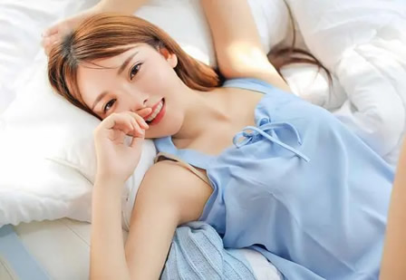 男生一见钟情的反应有哪些 一见钟情的男生多吗 男生一见钟情的反应有哪些 一见钟情的男生多吗