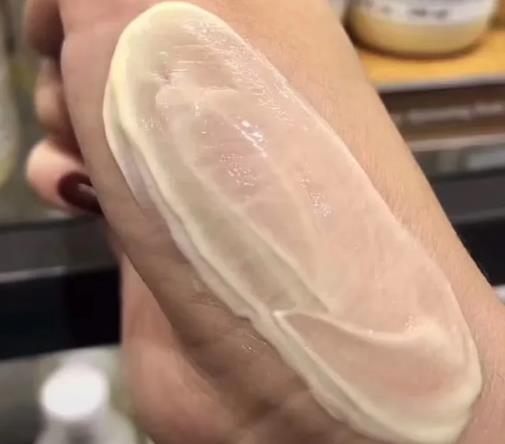 哪种身体乳美白保湿效果好 2023十大美白身体乳 哪种身体乳美白保湿效果好 2023十大美白身体乳