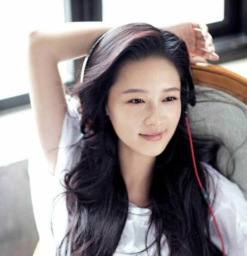 李沁和孙怡是双胞胎吗(对比图片) 李沁和孙怡是双胞胎吗(对比图片)