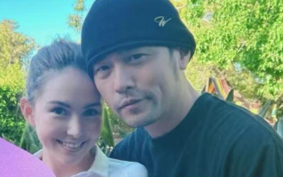 周杰伦情人节下厨做大餐