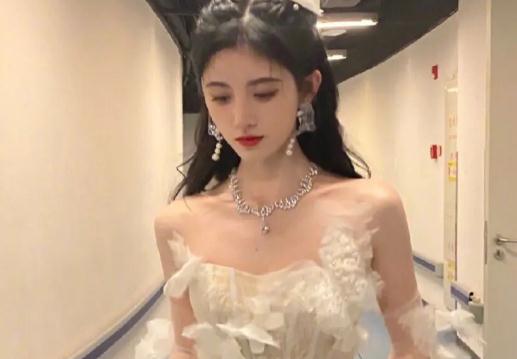 祝绪丹和鞠婧祎两人是什么关系 祝绪丹和鞠婧祎两人是什么关系