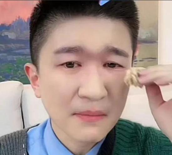 张大大直播哭了 怎么了