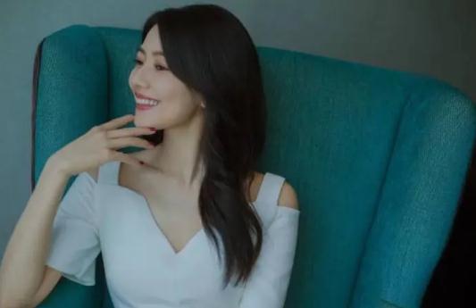 鹅蛋脸的女明星（推荐三个） 公认最美的鹅蛋脸女神