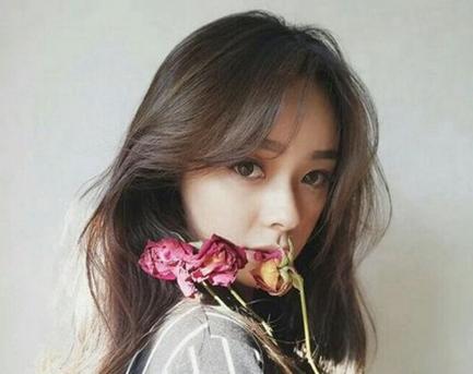 青春痘的疤怎么去除