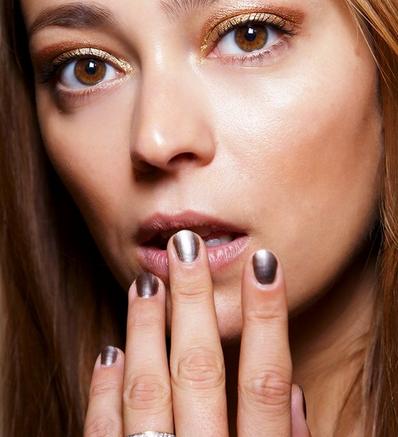 10款金属风美甲图片 瞬间拥有女王气场