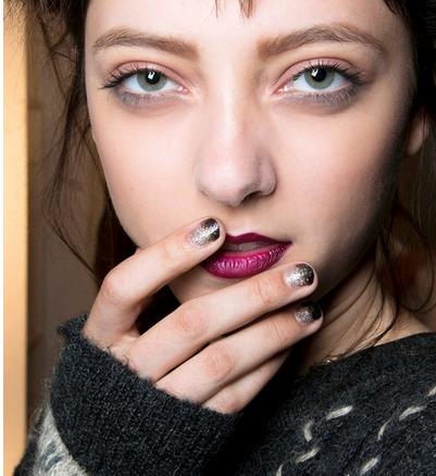 10款金属风美甲图片 瞬间拥有女王气场